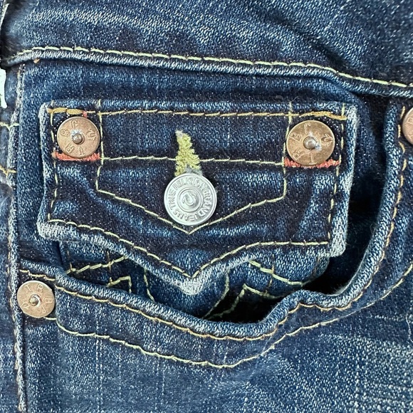 True Religion Joey Flare Cut-Off Crop Jeans Medium Wash Size 29 - Picture 5 of 10